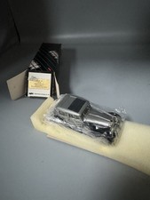 1:43 Western Models 1936 Bentley 4¼ Mulliner Pillarless Saloon Silver/Black