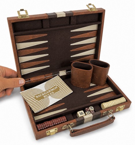 Backgammon set with - with, magnetic