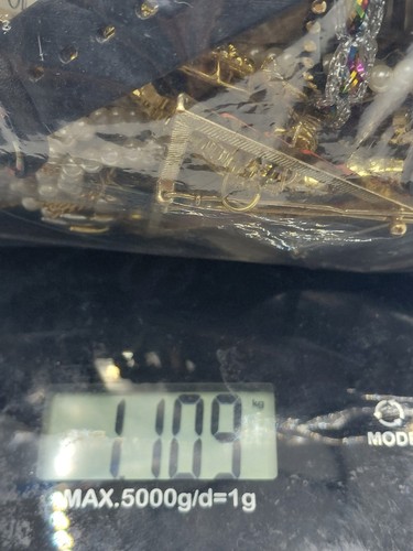 109kg broken costume - 1.109kg,