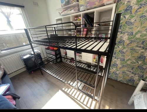 Bunk beds - bunk,