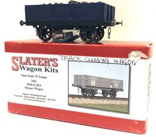7mm/O KIT BUILT WHITE METAL TRACK CLEANING 5 PLANK OPEN WAGON WITH COAL LOAD
