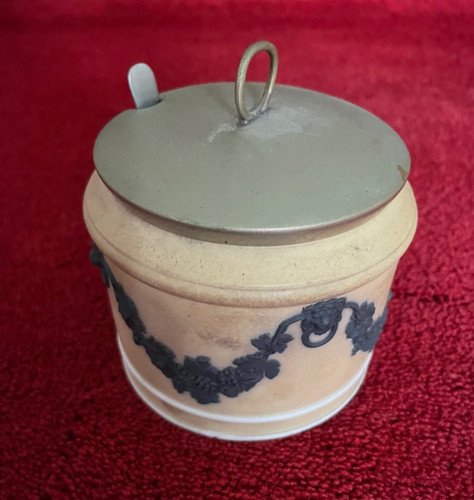 Rare 1900 wedgwood yellow - rare,