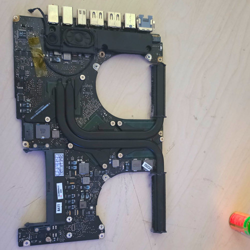 Apple macbook pro logic board - apple,