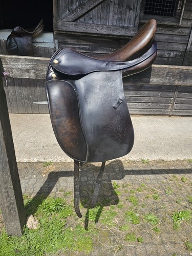 Prestige dressage saddle - prestige,