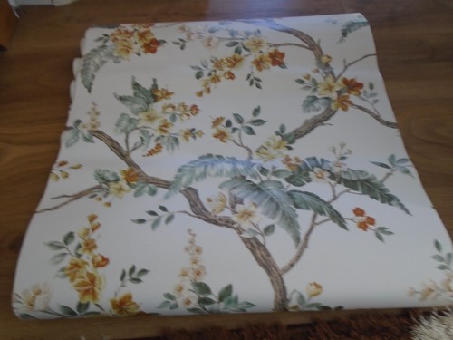 Laura ashley wallpaper - laura,