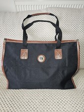 Carlton International Black