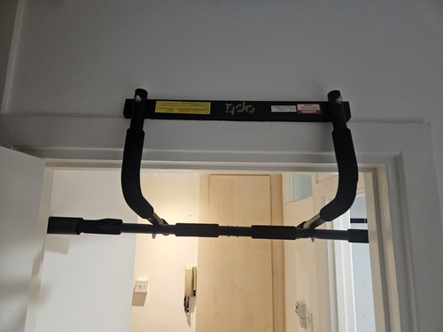 Doorway pull bar - doorway, multi