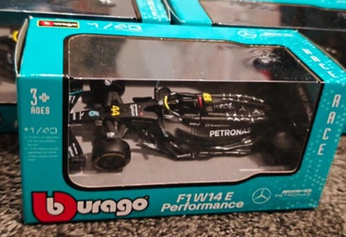 Bburago mercedes amg - bburago,