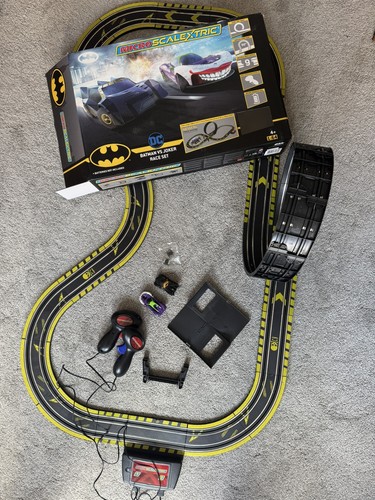 Micro scalextric batman the - micro, vs