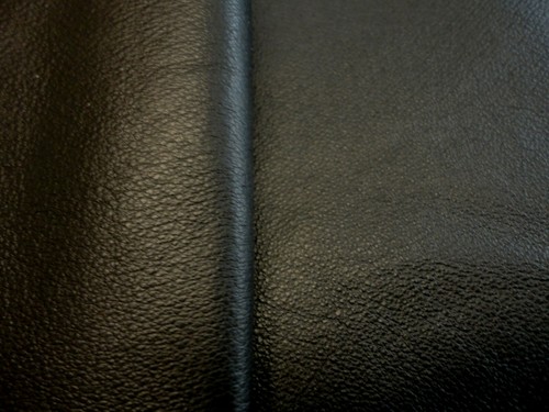 Jet black pigskin leather - jet,
