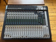 Soundcraft Signature 22 Analogue Mixer In Excellent condition Original Box