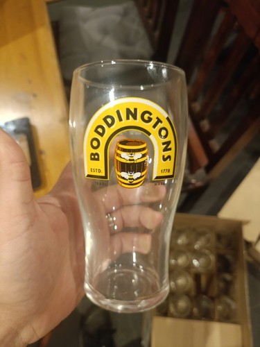 Boddingtons pint glasses - x,