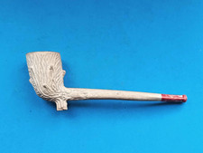 Antique Victorian Leaf Design