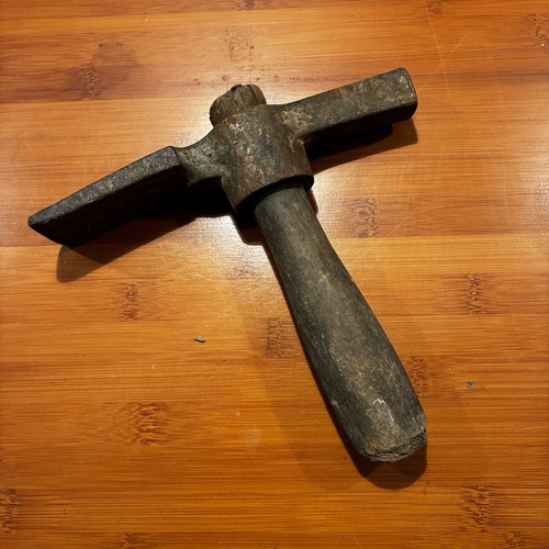 Vintage barn find antique - vintage,