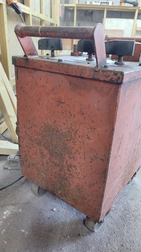 Oil filled arc welder - welder, similar
