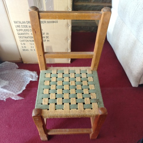 Dolls childs chair woven - /,