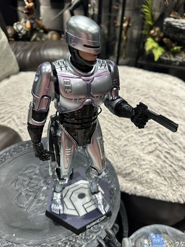 Hot toys robocop with jet - robocop, 3