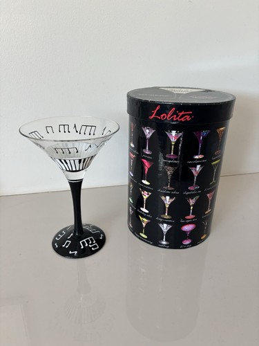 Lolita music tini - music-tini, hand