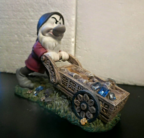 Disney snow white grumpy - white, mine