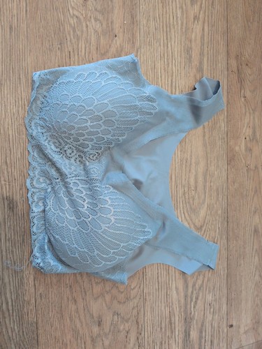 Large grey lace padded - lace,