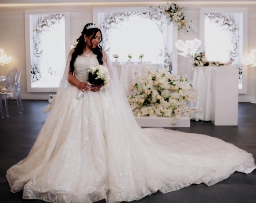 Wedding dress