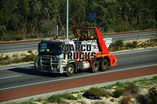 Truck Photo UD Skip Loader