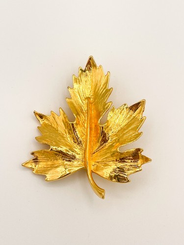 Vtg gold tone maple - gold-tone, leaf