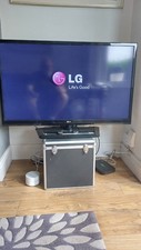 LG42LS575T TV with Stand and