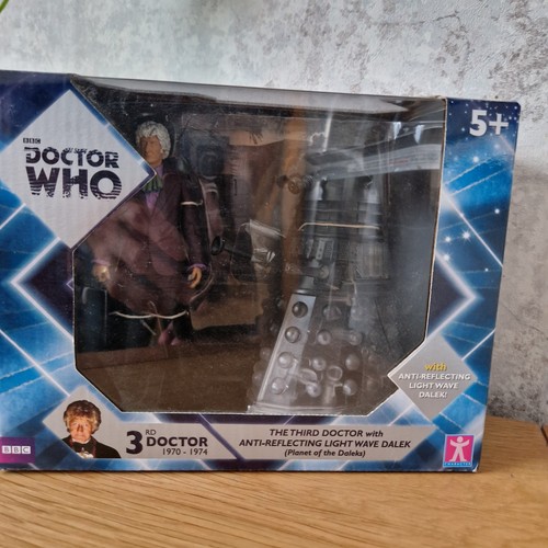 Third doctor who anti - third,