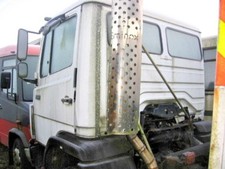 BREAKING MERCEDES 1317  FRONT END  DECENT CAB FRONT  1996