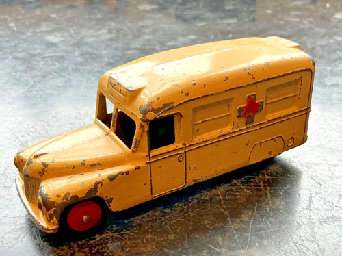 Dinky toys 253 daimler - toys,