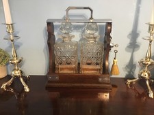 A FINE QUALITY ANTIQUE SOLID