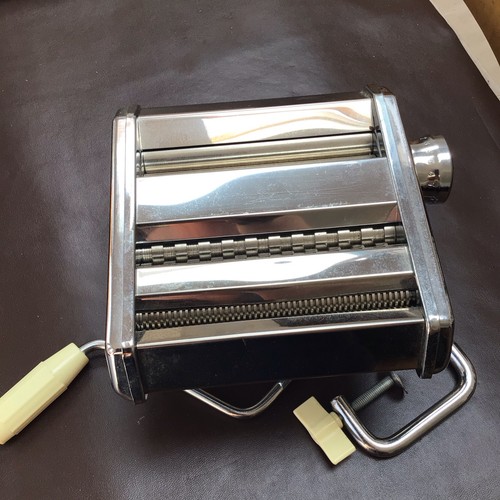 Pasta maker stainless steel
