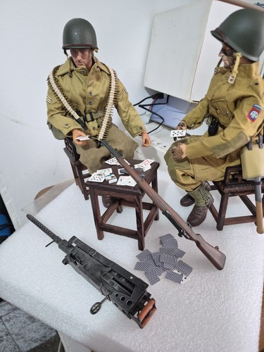 Scale ww2 gi s - scale,