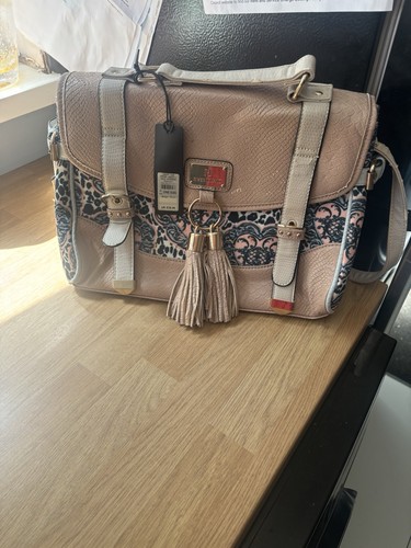 River island new large - island,