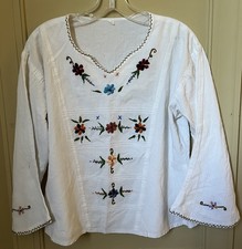 Vtg Women’s Embroidered