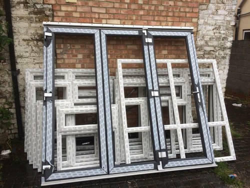 Fold aluminium door white 3 - bi-fold,