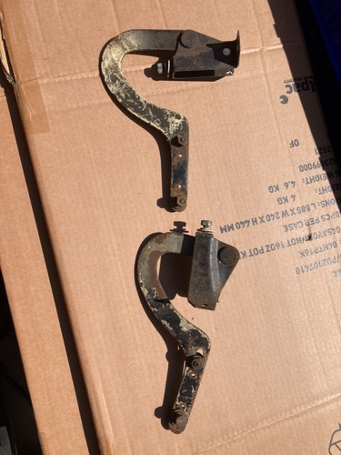 Mgb bonnet hinges - ,