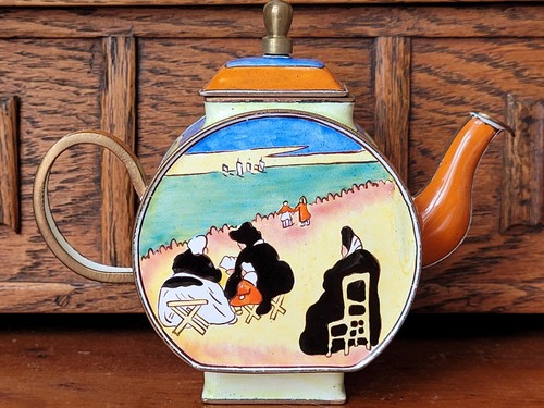 Trade aid enamel teapot les - aid,