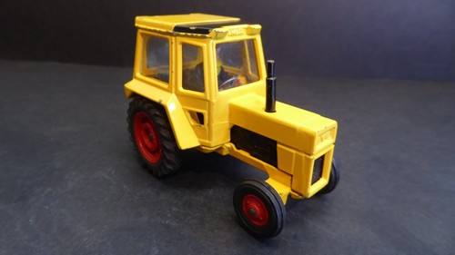 Corgi toys massey ferguson - toys,