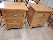 Oak Veneer Wood large Bedside Table 3 Drawer Cabinet Nightstand solid heavy 