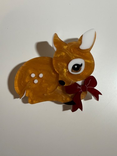 Baby doe deer arrow - oh,