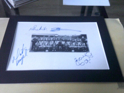 Arsenal signed and mounted - arsenal,