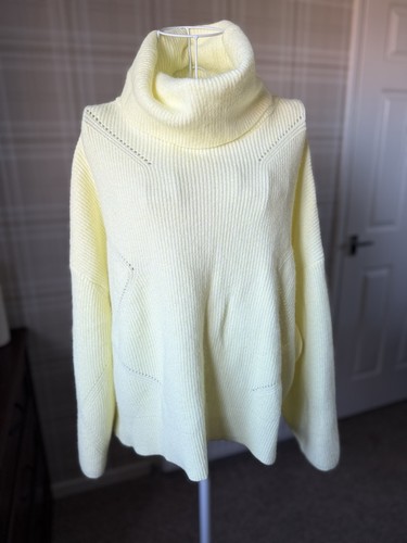 Oliver bonas turtleneck - oliver,