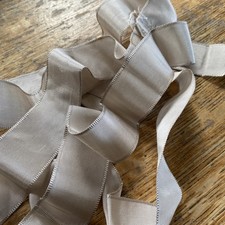 Original Vintage 3cm Wide Silk Grosgrain Ribbon Trim Nude c2m