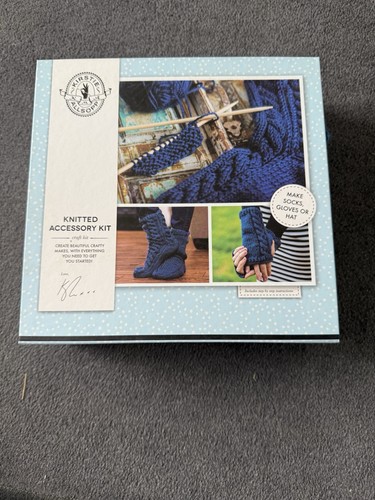Kirsty allsop knitted - kirsty,