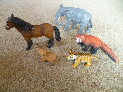 Elc aaa animals red - animals, panda
