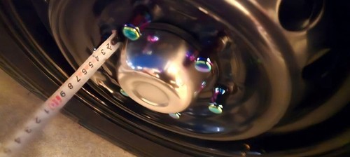 Wheel center cap - center,