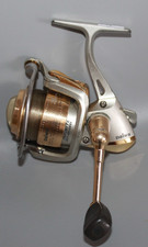 DAIWA AIRBAIL INFINITE ANTI- REVERSE FIXED SPOOL FISHING REEL