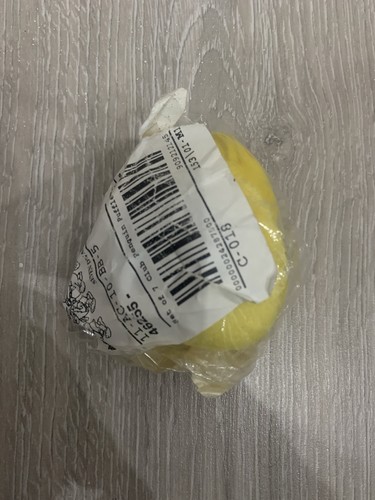 Club penguin yellow - club,